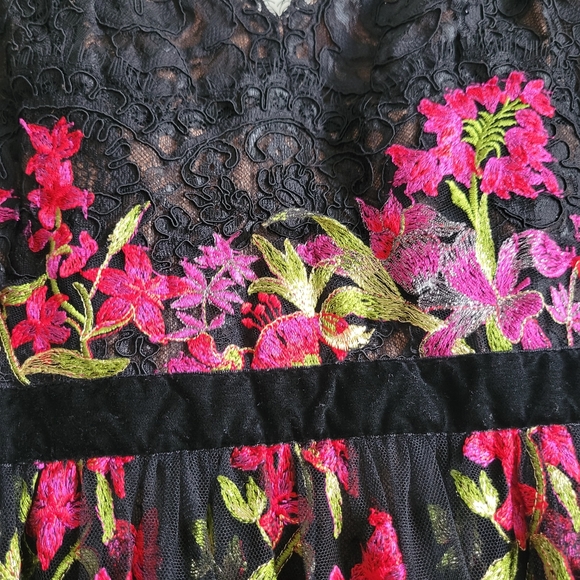 Marchesa note lace, spaghetti strap ball gown with velvet waistband - Picture 2 of 6